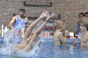 Гостиница Pool Party Hostel  Siem Reap